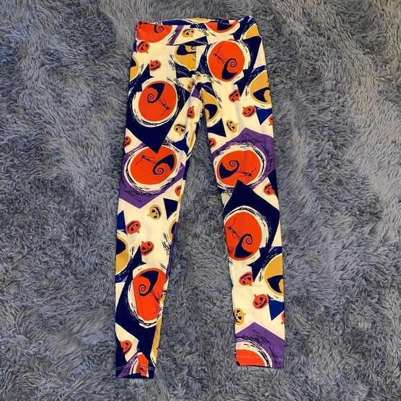 Lularoe one size Nightmare before Christmas leggings excellent condition - Picture 1 of 6